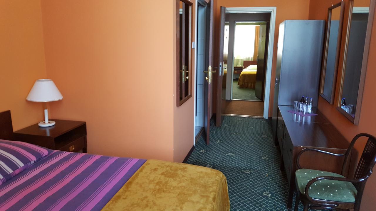 Hotel Restauracja Pustelnik Wisla Mala Εξωτερικό φωτογραφία
